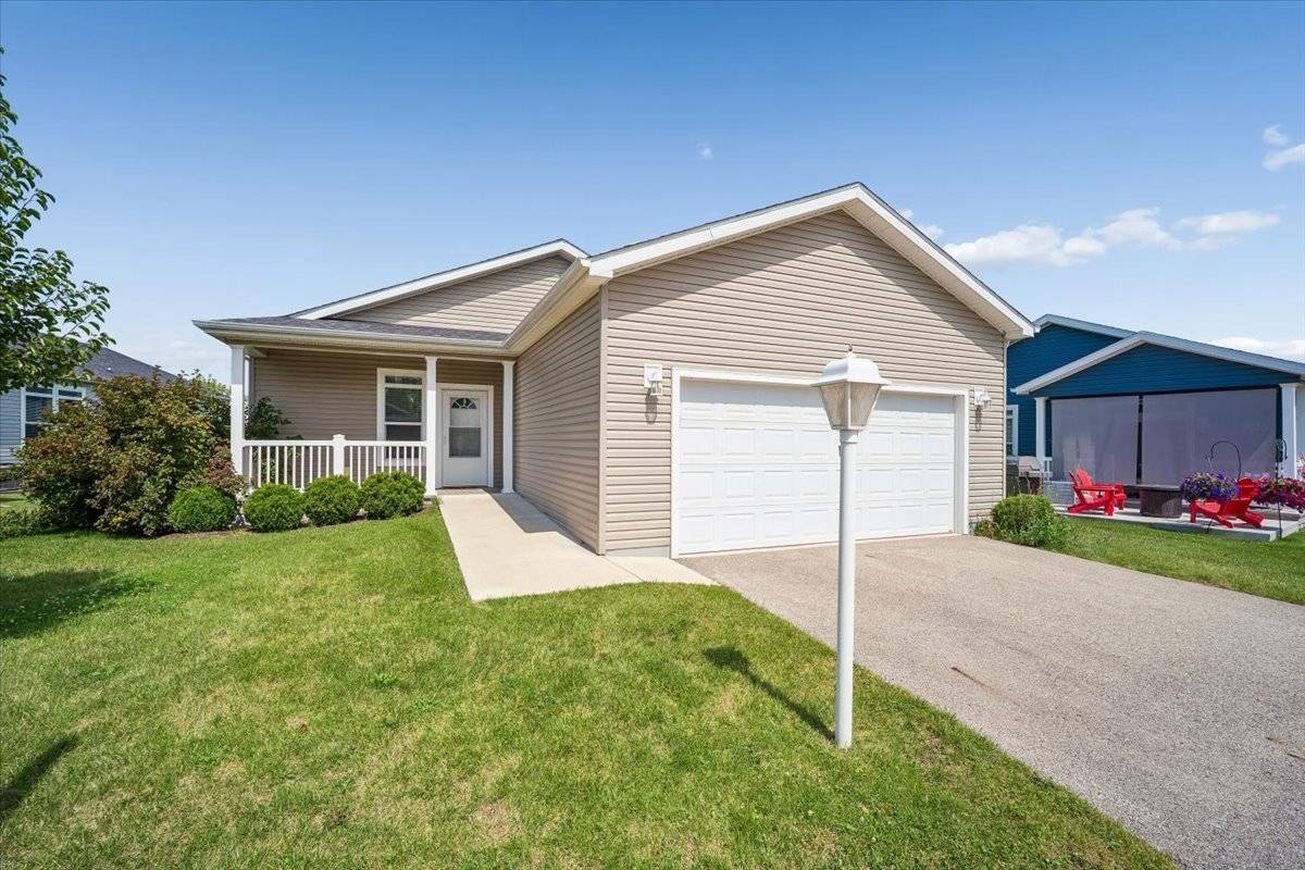 1537 Colt LN, Grayslake, IL 60030