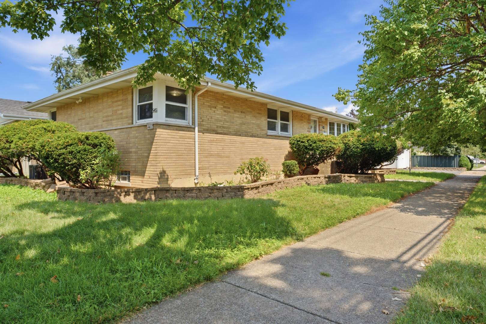 545 S 6th AVE, La Grange, IL 60525