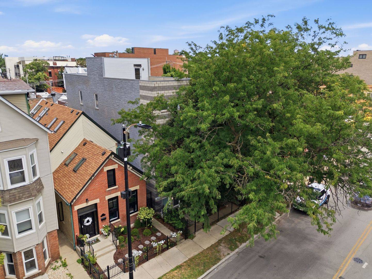 1412 W Diversey Pkwy #B, Chicago, IL 60614