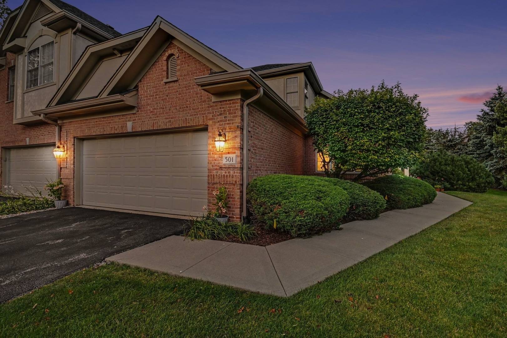 501 Ashbury CT, Lemont, IL 60439