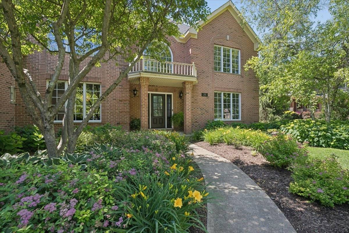 7209 Brae CT, Gurnee, IL 60031