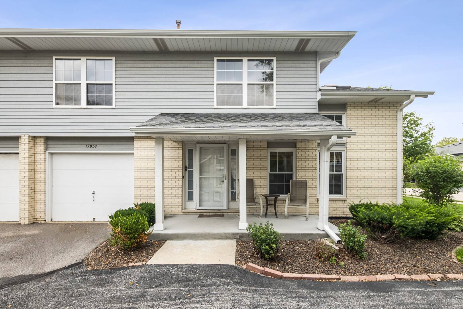 17037 East Circle DR #17037, Tinley Park, IL 60477