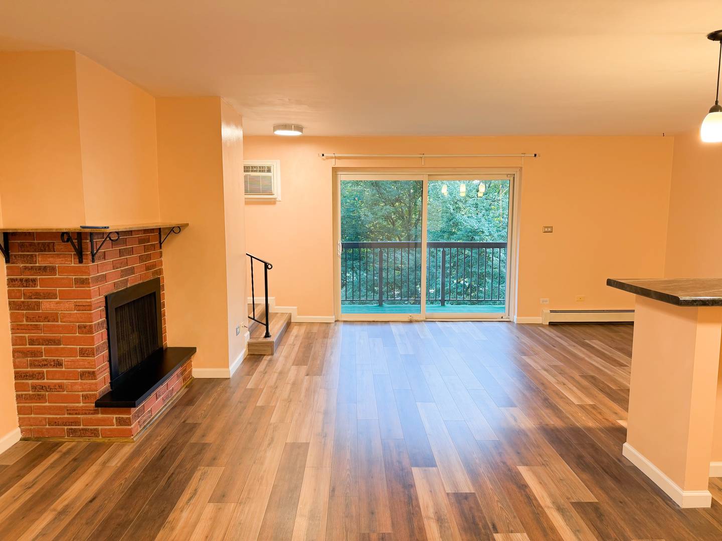 753 S Dwyer AVE #E, Arlington Heights, IL 60005