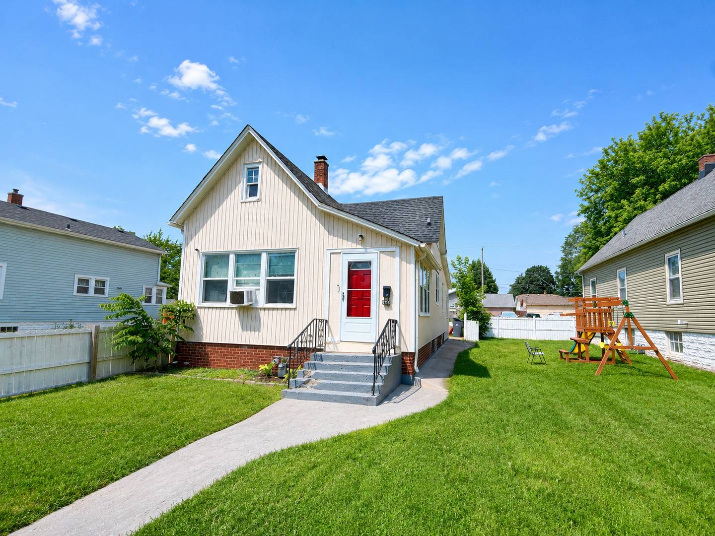 1729 Jackson ST, North Chicago, IL 60064