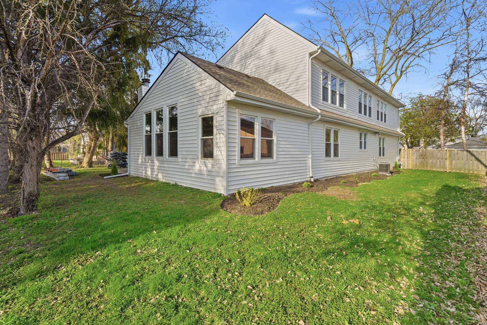 48 Birchwood AVE, Deerfield, IL 60015