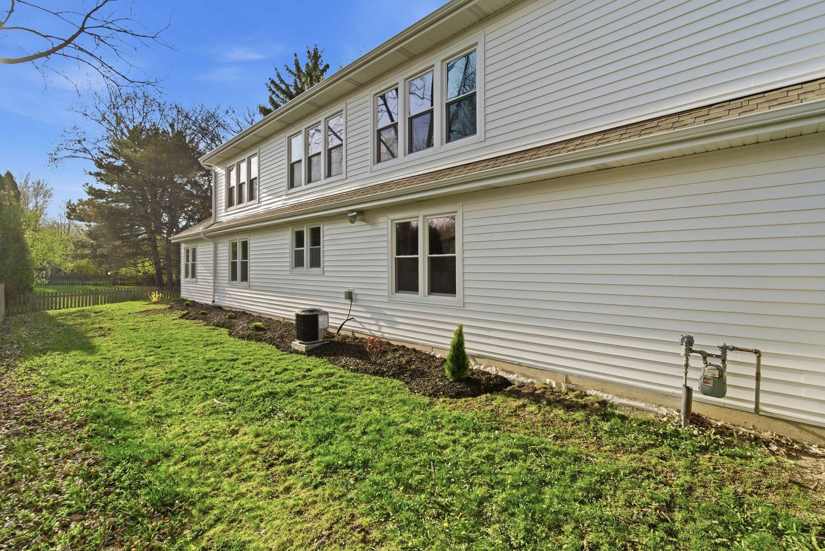 48 Birchwood AVE, Deerfield, IL 60015