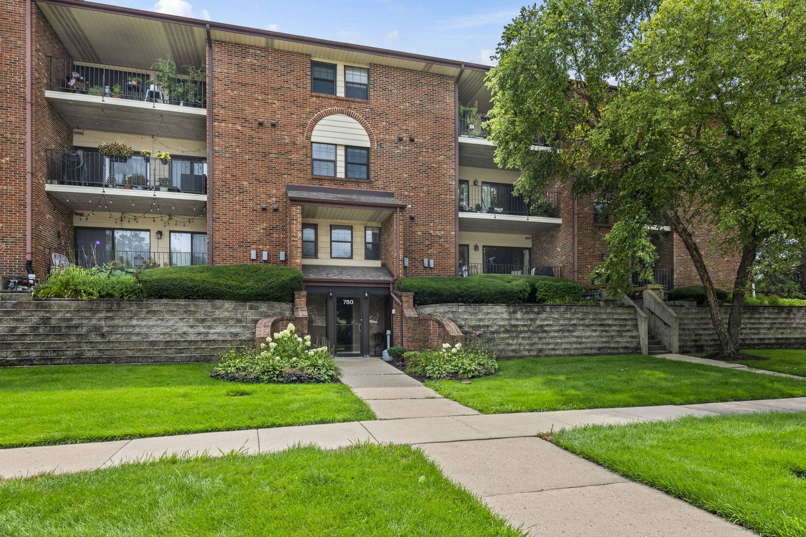 780 Weidner RD #105, Buffalo Grove, IL 60089