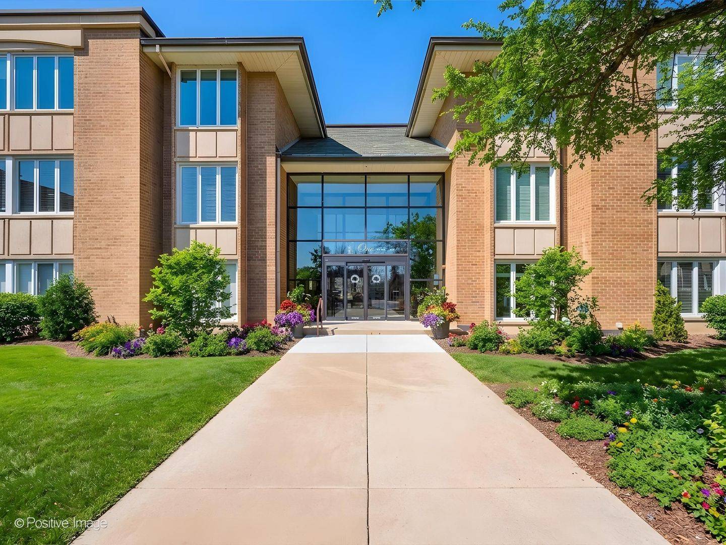 1 Oak Brook Club DR #A310, Oak Brook, IL 60523