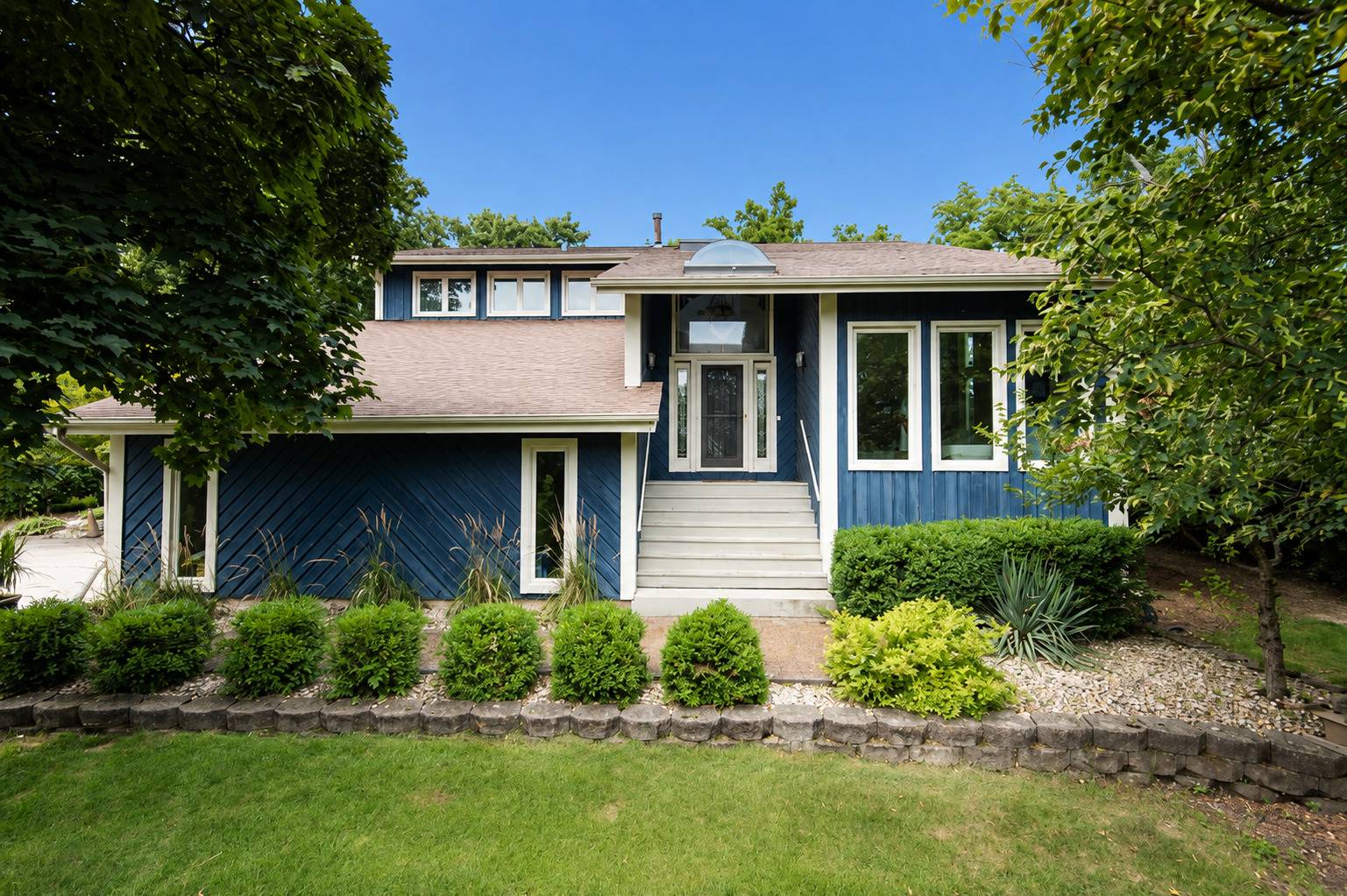 16244 Bluff RD, Lemont, IL 60439