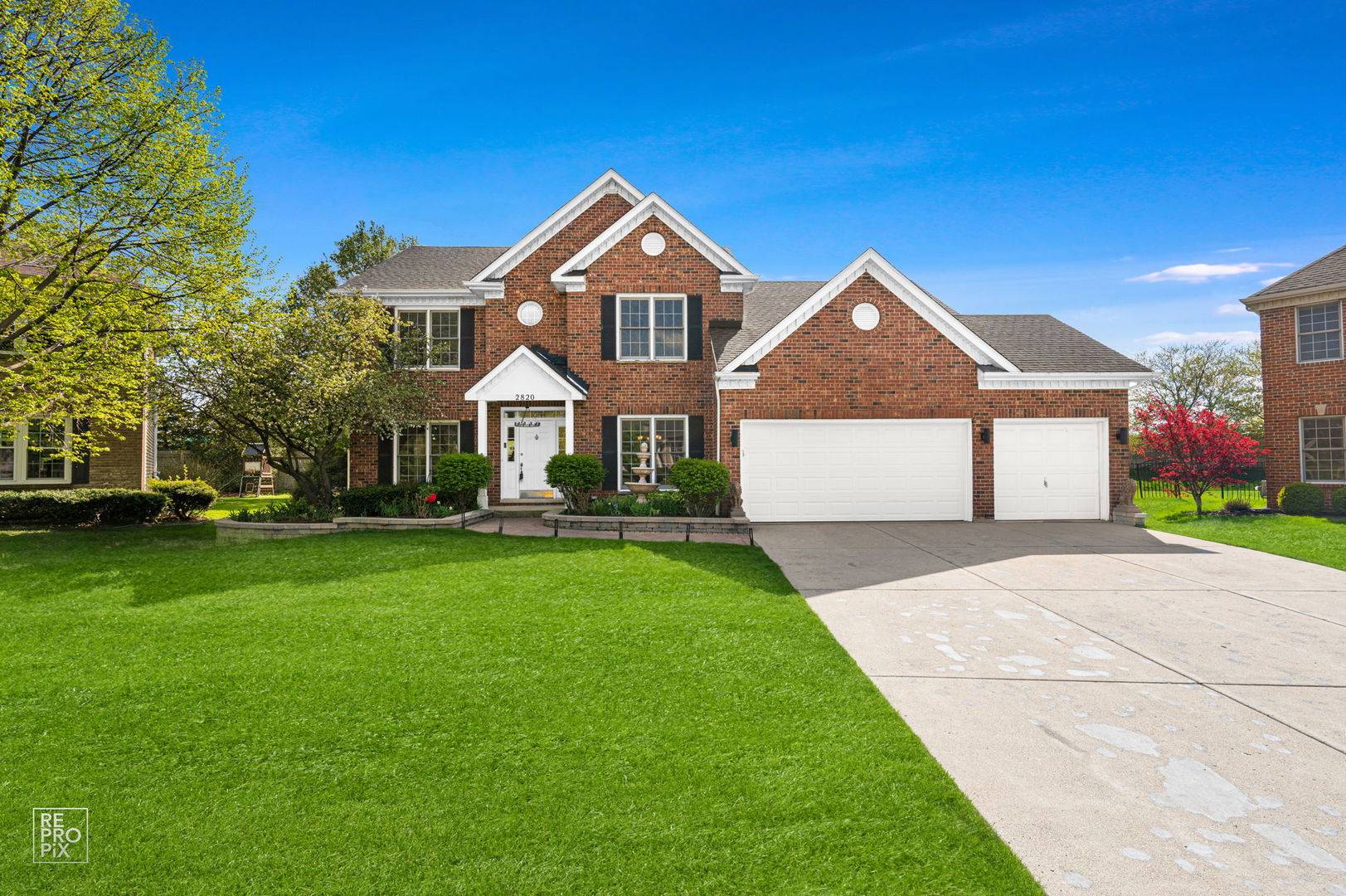 2820 Fairhauser CT, Naperville, IL 60564