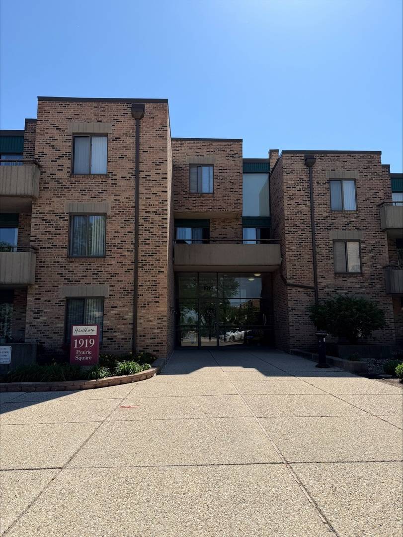 1919 Prairie SQ #309, Schaumburg, IL 60193