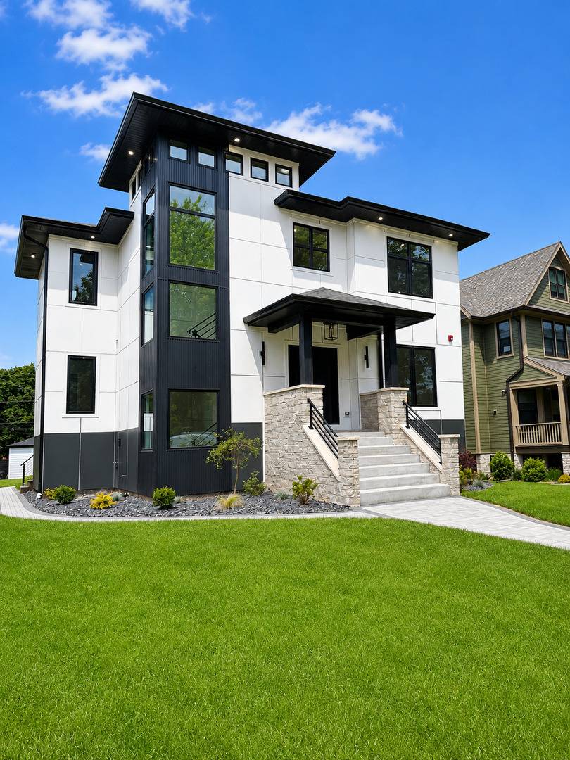 704 Monroe AVE, River Forest, IL 60305