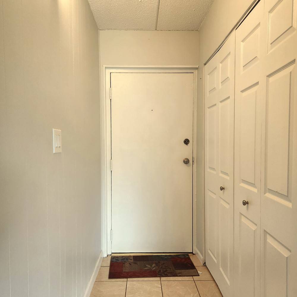 575 Fairway View DR #1F, Wheeling, IL 60090