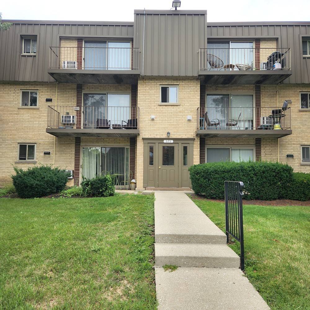 575 Fairway View DR #1F, Wheeling, IL 60090