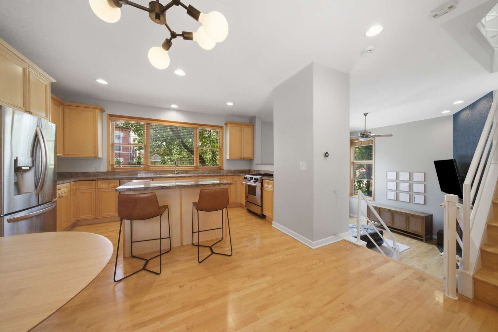 860 N Elston AVE #2, Chicago, IL 60642