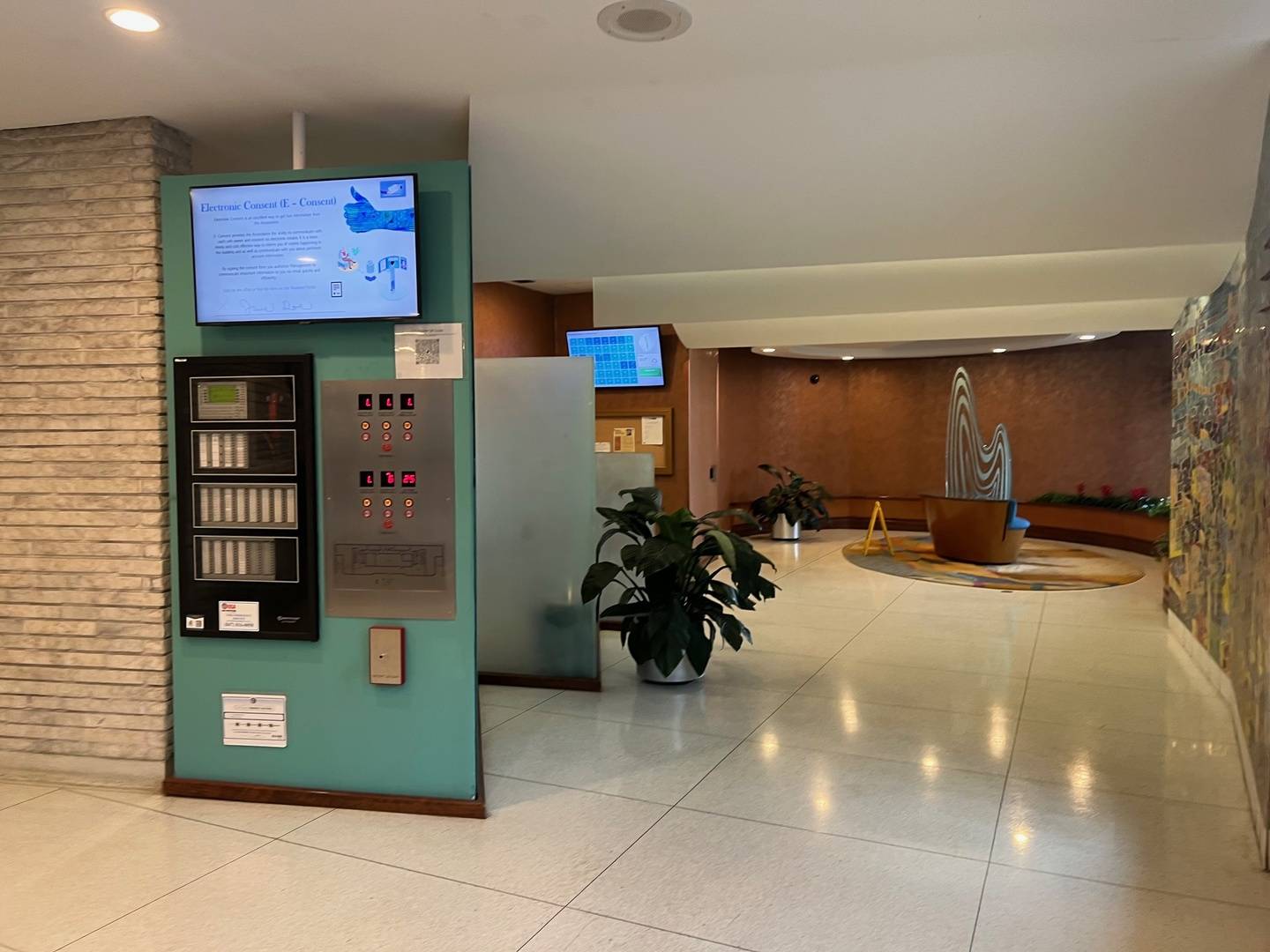 6301 N Sheridan RD #19D, Chicago, IL 60660