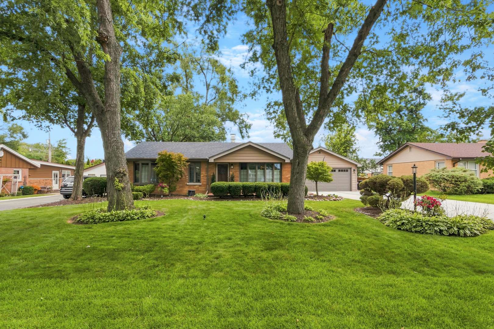 12121 S Nagle AVE, Palos Heights, IL 60463