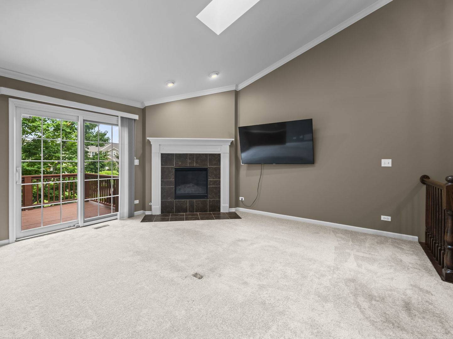 1288 Westlake DR, Cary, IL 60013