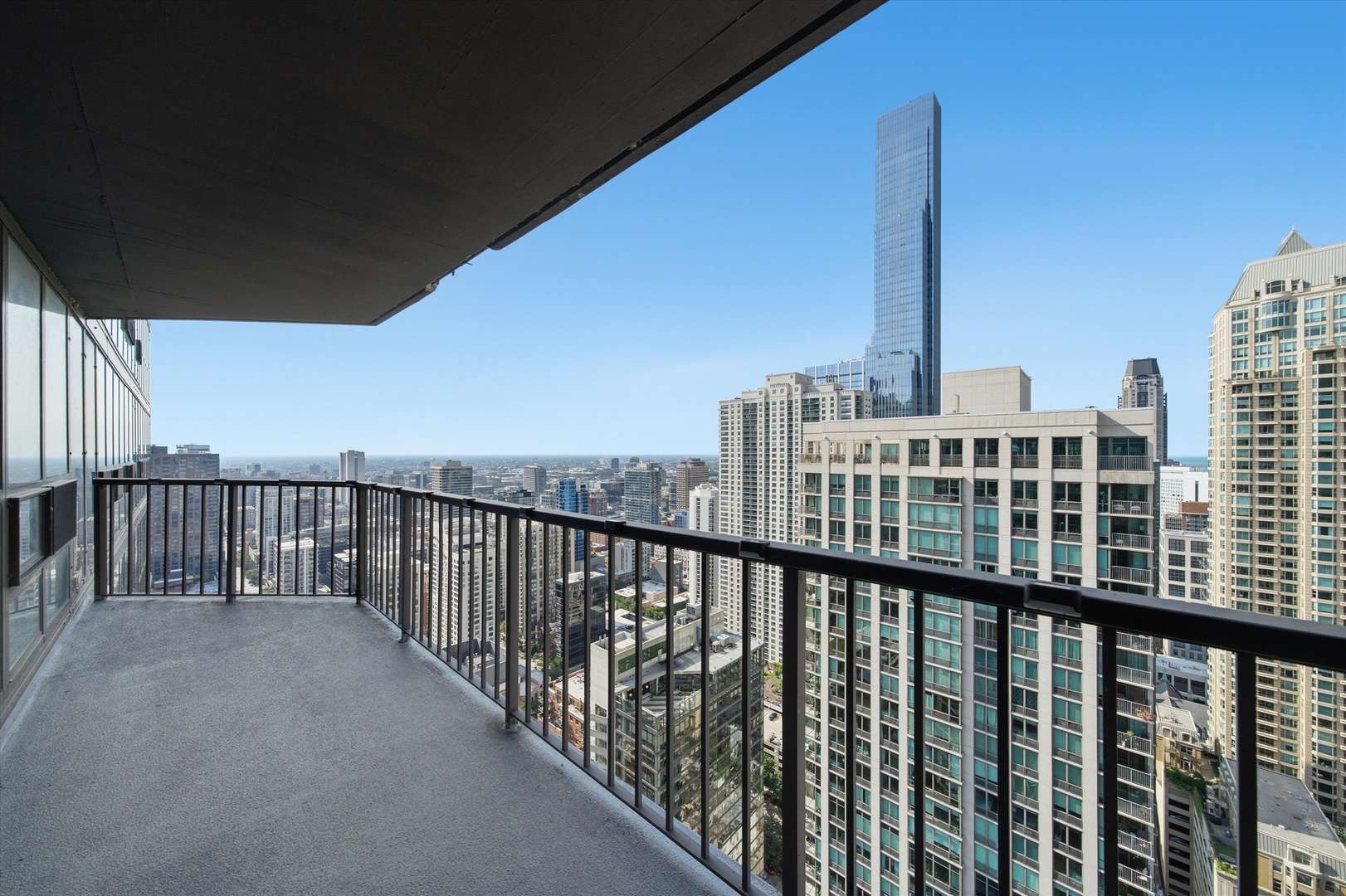 10 E Ontario ST #4207, Chicago, IL 60611