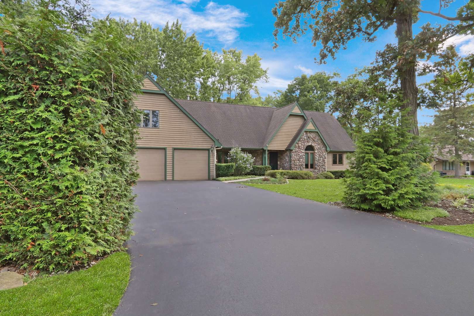 25139 W Caine RD, Ingleside, IL 60041