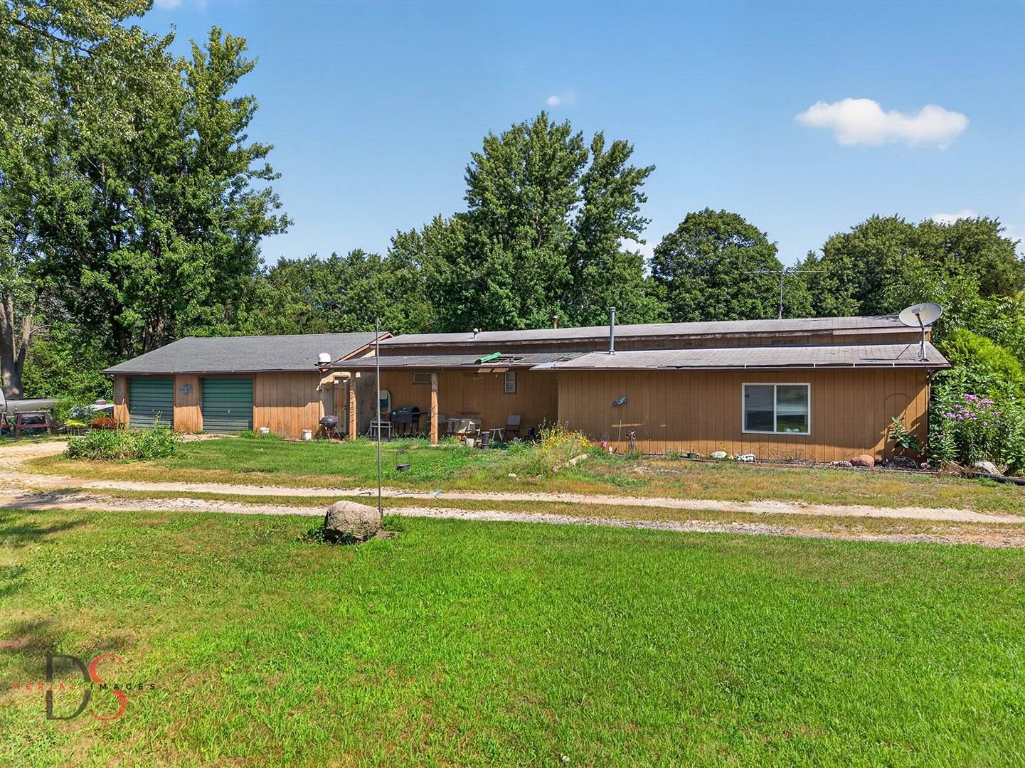 4205 E 2551st RD, Sheridan, IL 60551