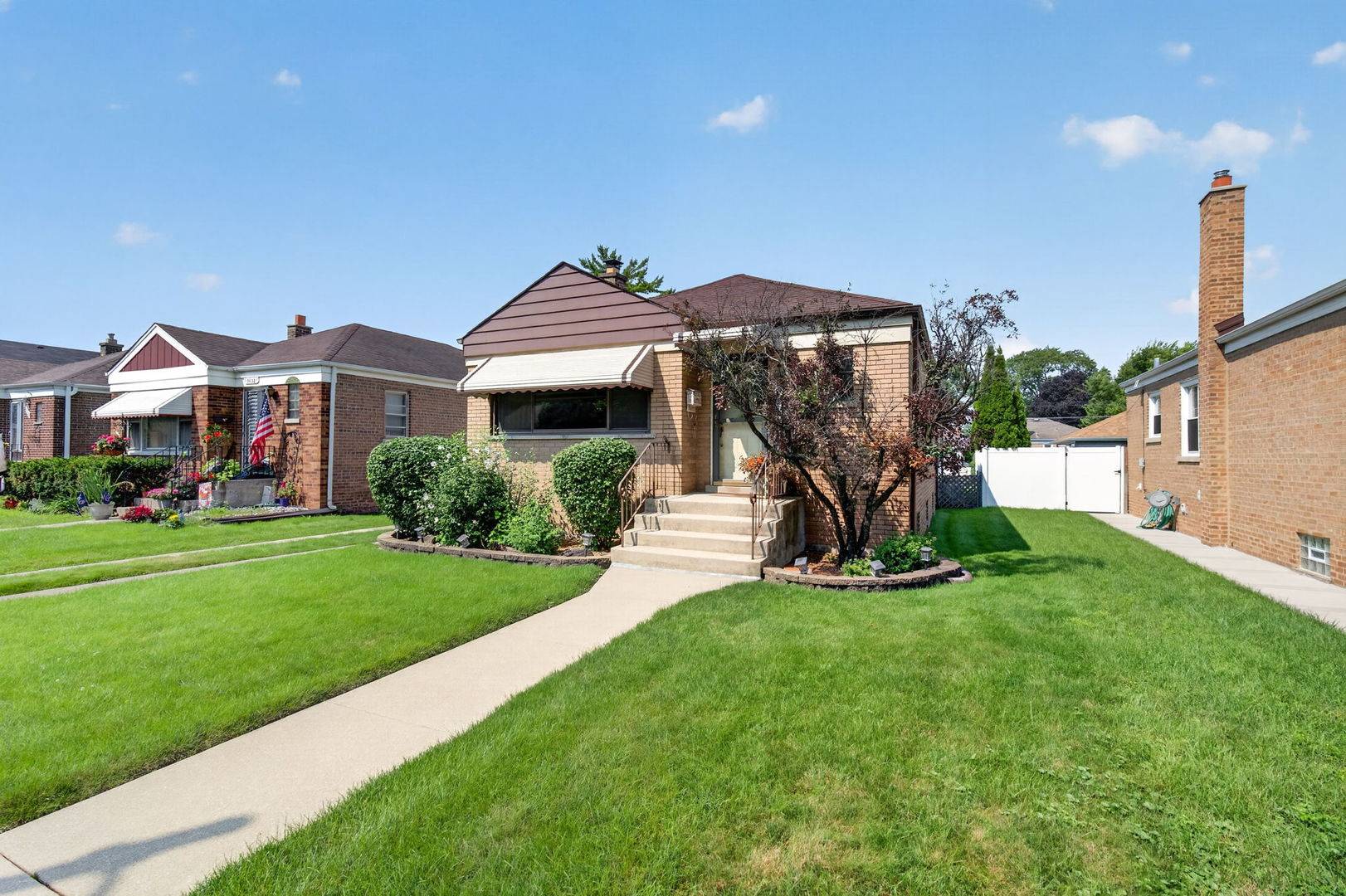 9628 S Utica AVE, Evergreen Park, IL 60805