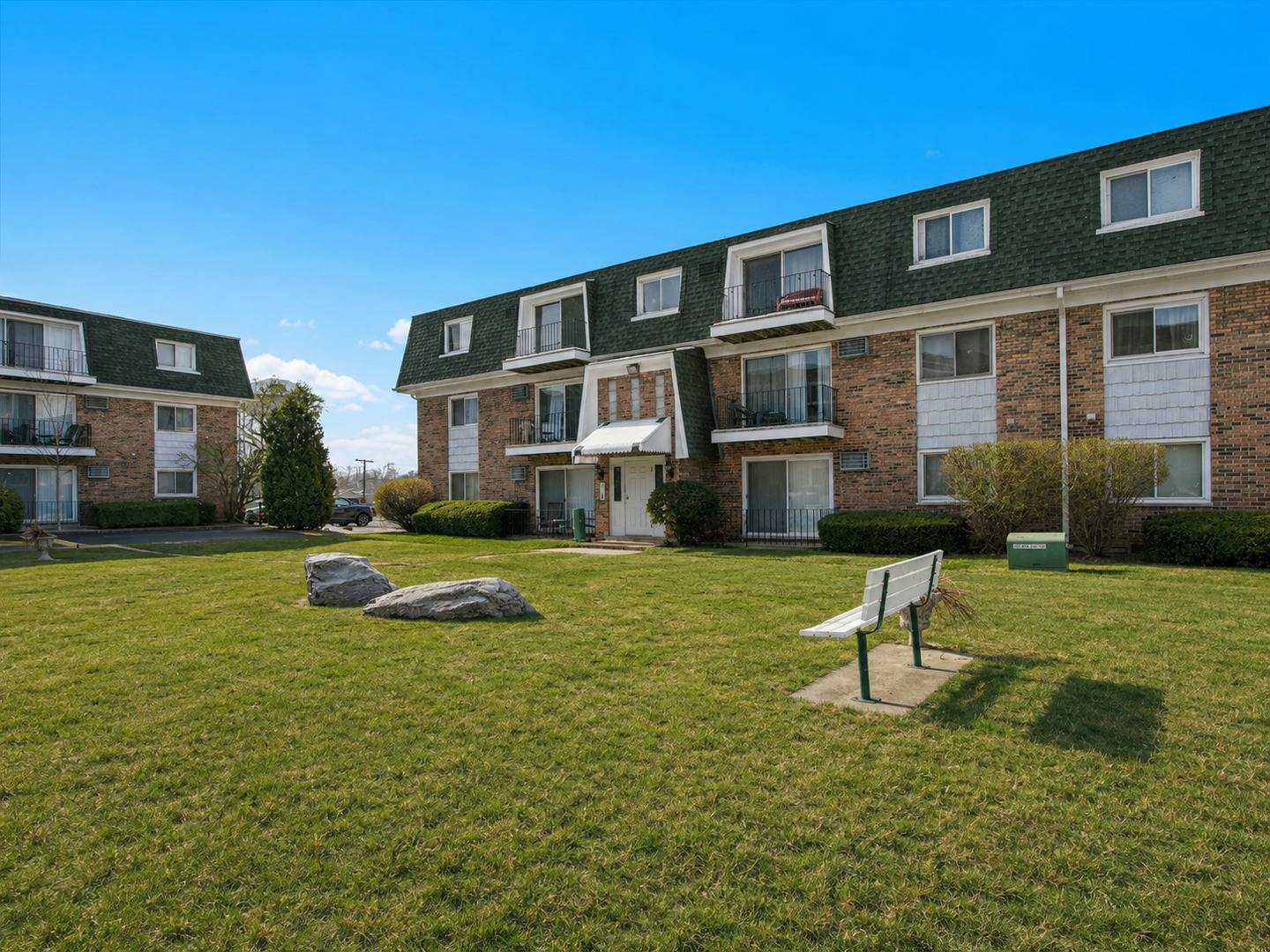 10310 Ridgeland AVE #208, Chicago Ridge, IL 60415
