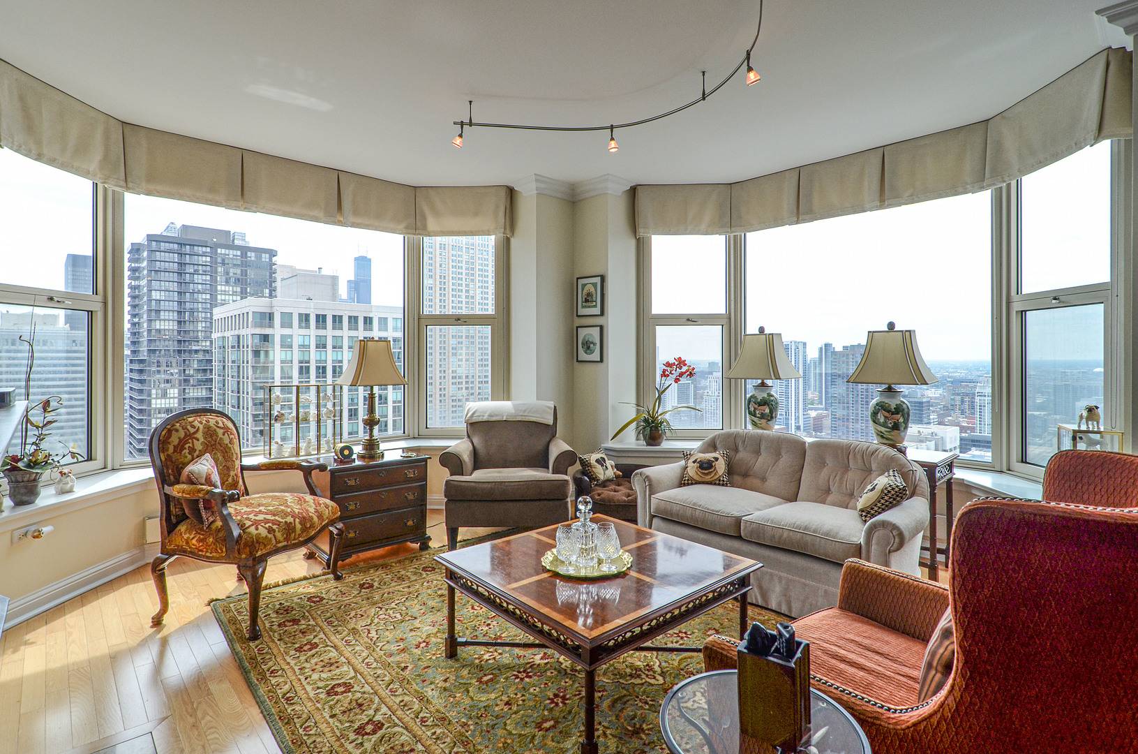 25 E Superior ST #3701, Chicago, IL 60611