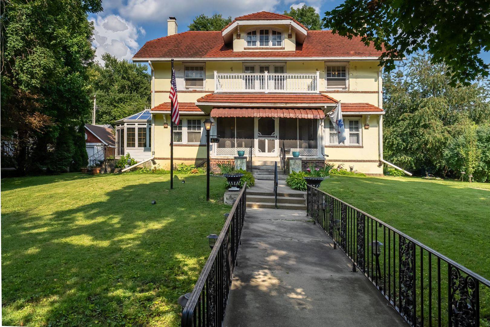 412 N Main AVE, Minier, IL 61759