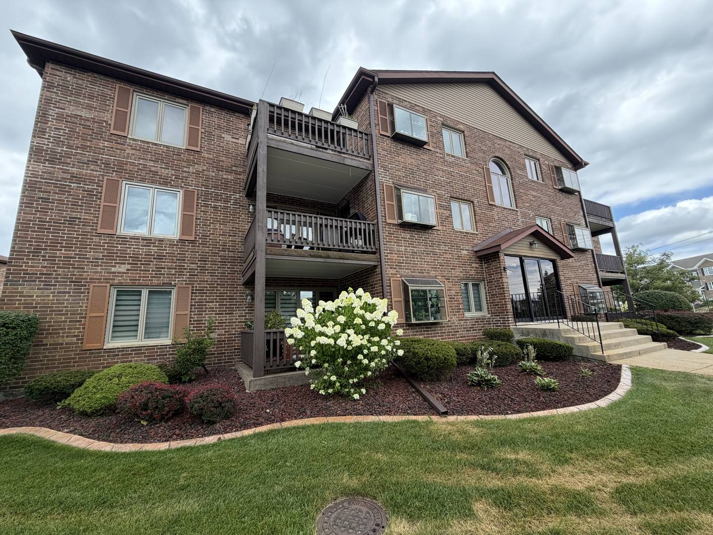 17242 RIDGELAND AVE #1N, Tinley Park, IL 60477