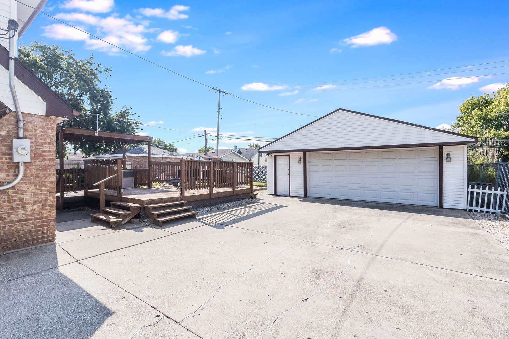 6941 Olympic DR, Bridgeview, IL 60455