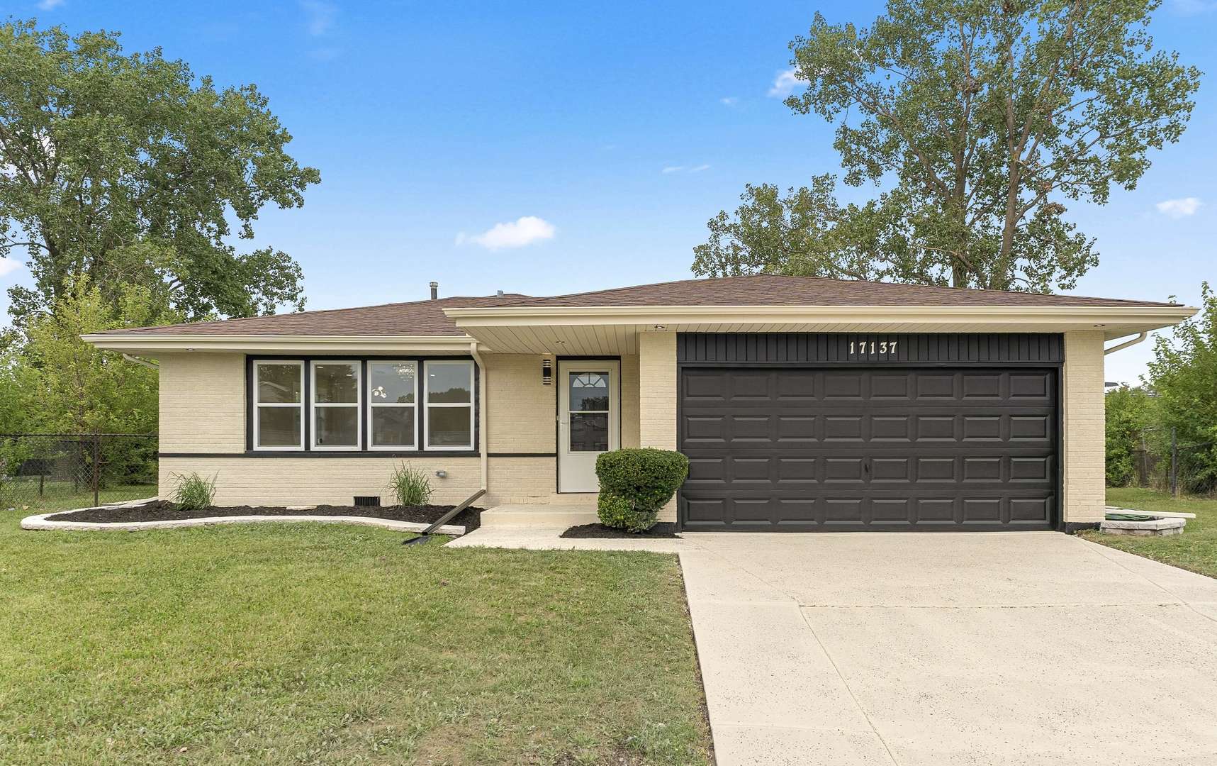 Address not disclosed, Country Club Hills, IL 60478