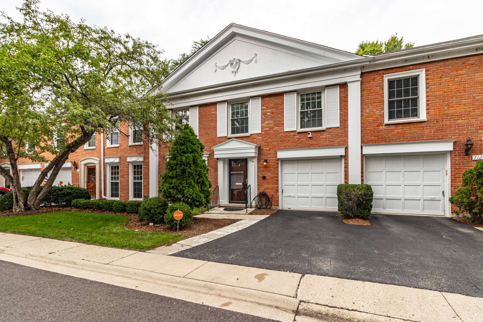 714 York CT, Northbrook, IL 60062