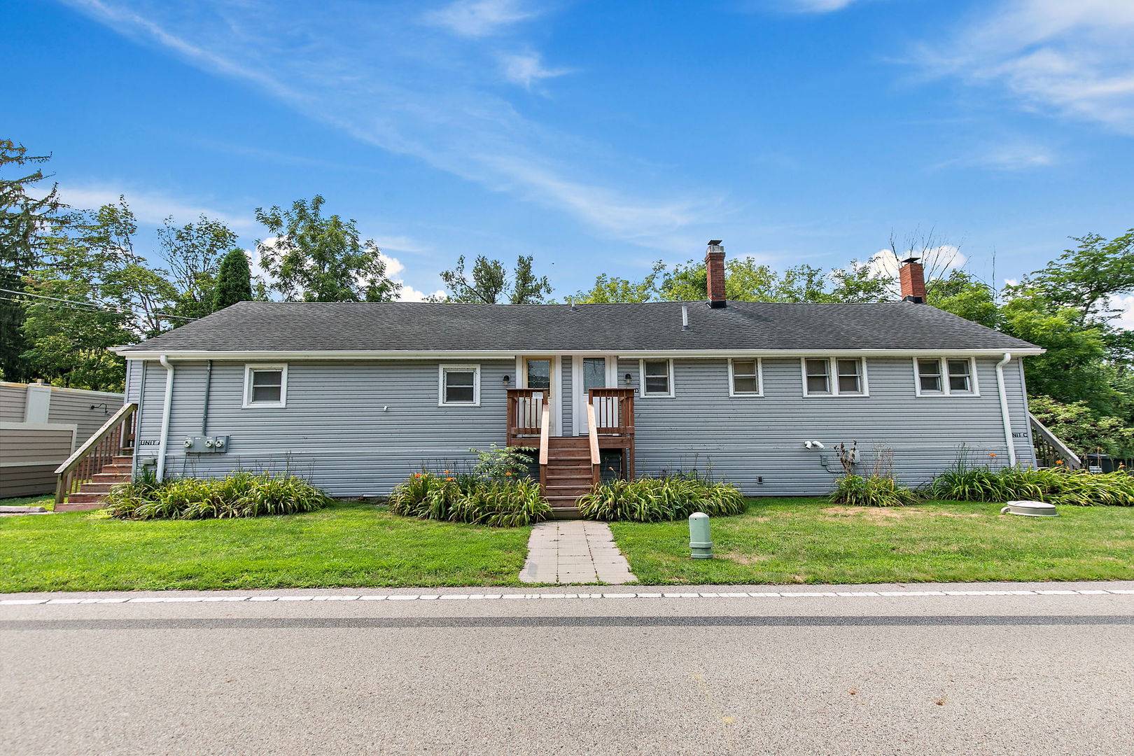 2103 Main Street RD #A, Spring Grove, IL 60081