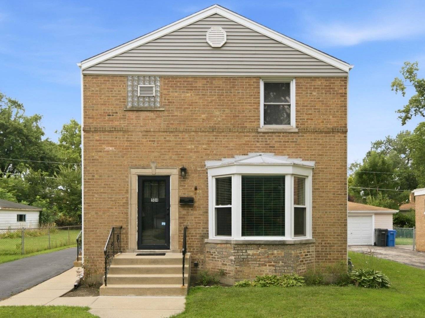 504 N Laverne AVE, Hillside, IL 60162