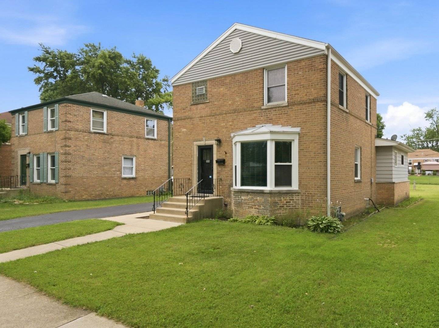 504 N Laverne AVE, Hillside, IL 60162