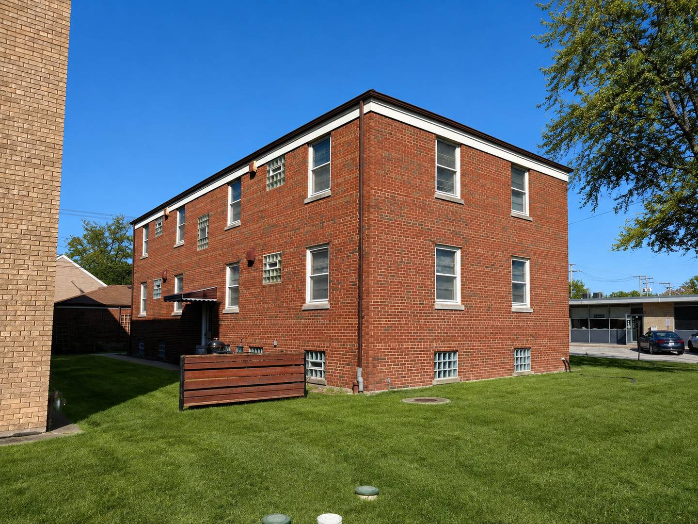1106 Alima TER, La Grange Park, IL 60526