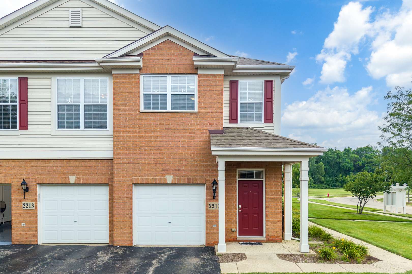 2217 Concord DR, Mchenry, IL 60050