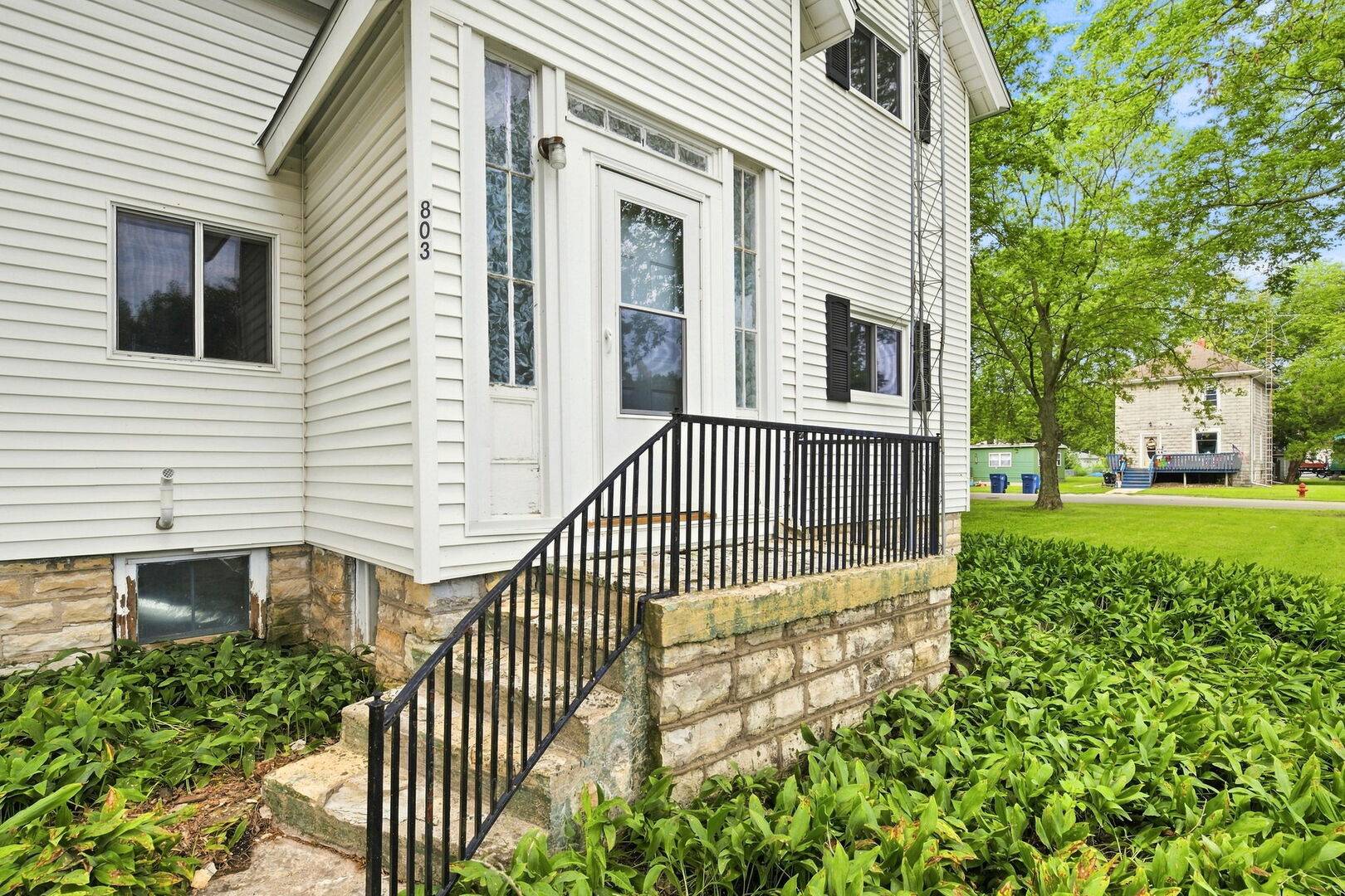 803 North ST, Mazon, IL 60444