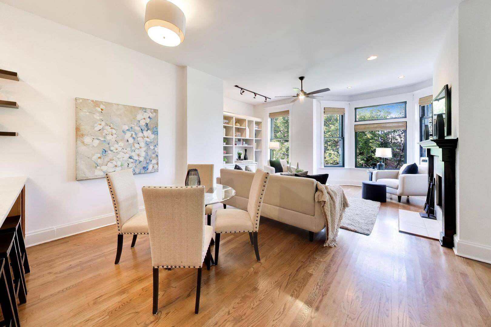 819 W Dickens AVE #3C, Chicago, IL 60614