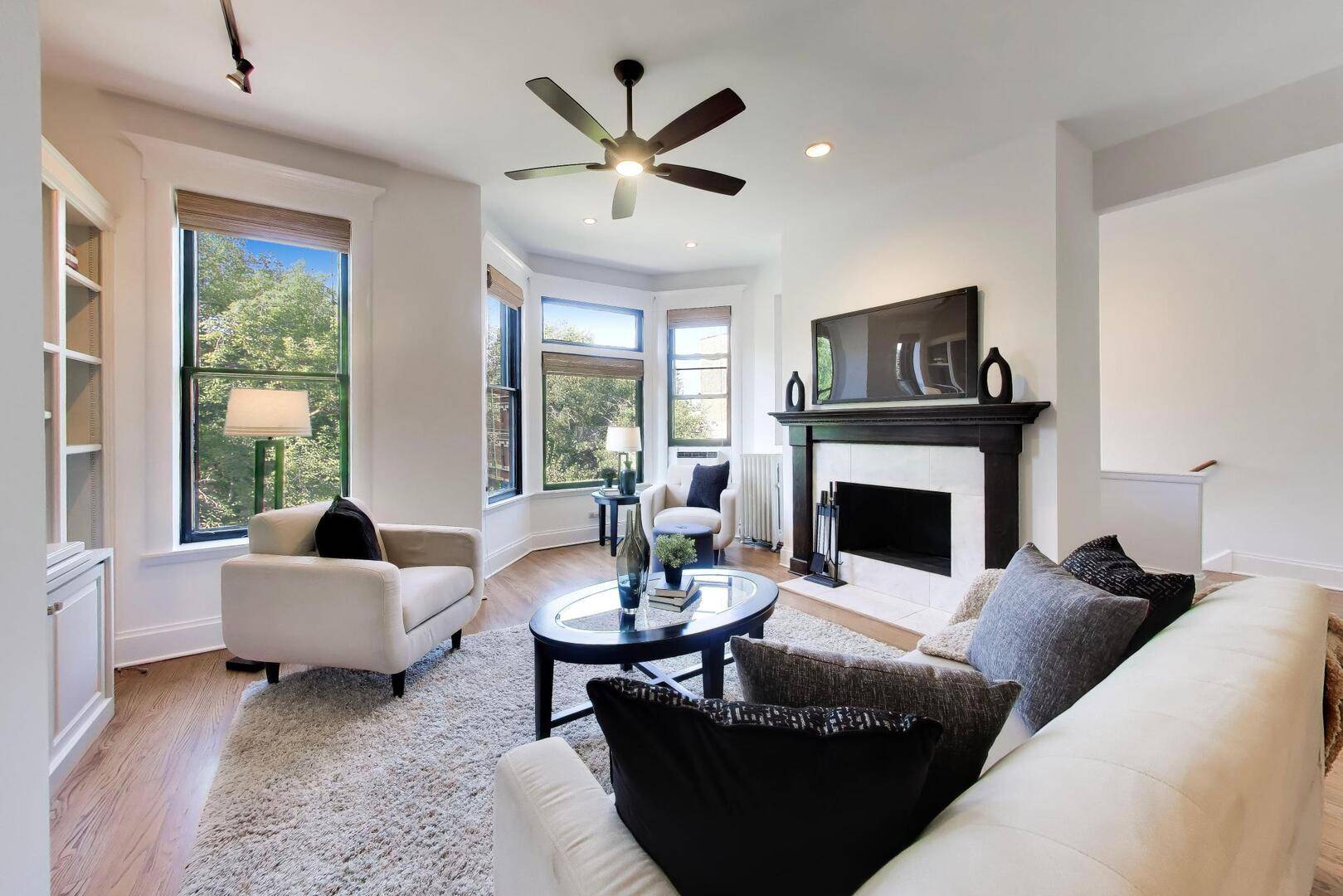 819 W Dickens AVE #3C, Chicago, IL 60614