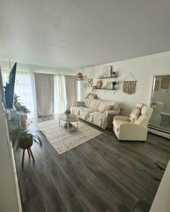 605 N Wolf RD #B9, Hillside, IL 60162