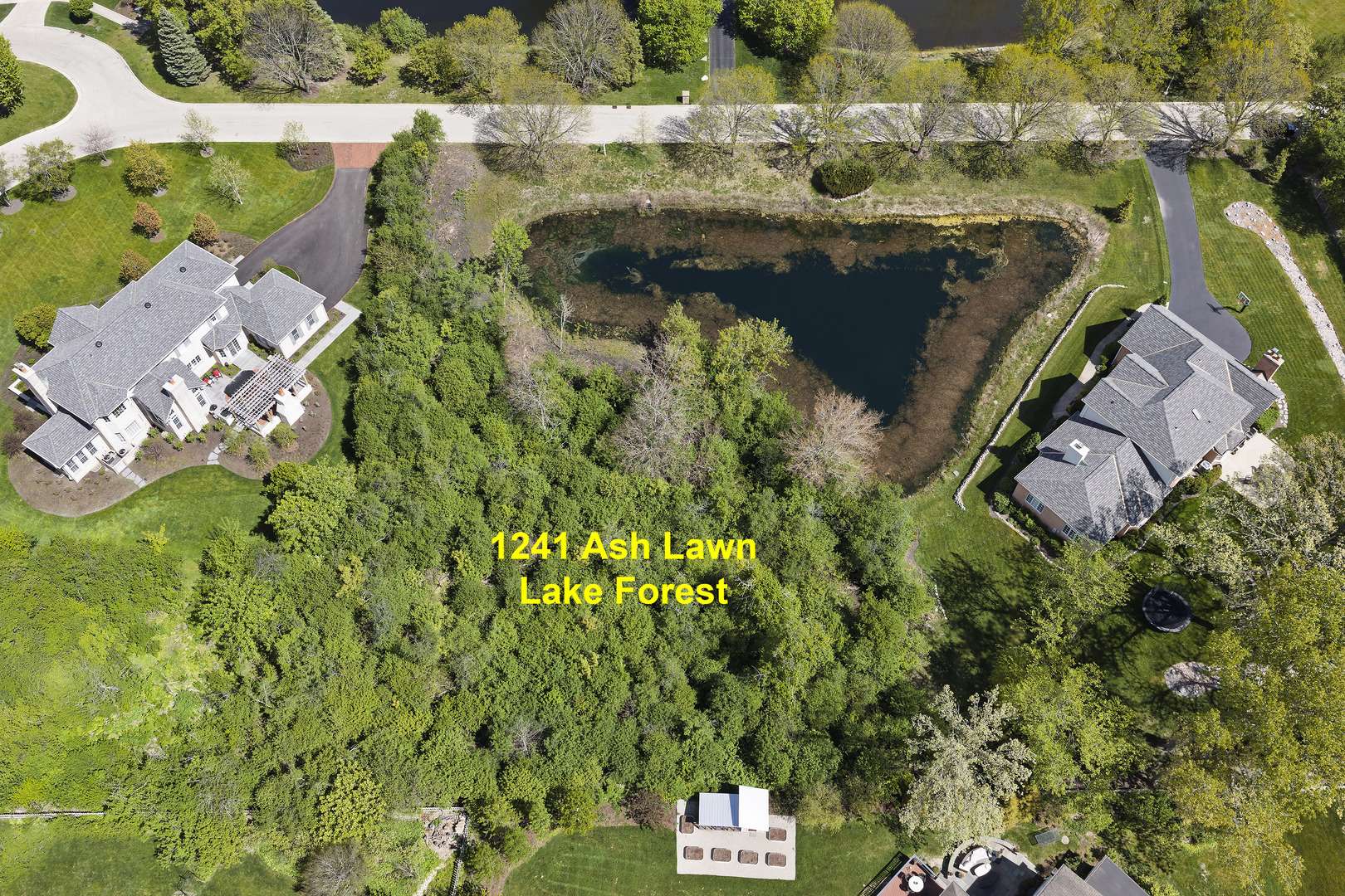 1241 Ash Lawn DR, Lake Forest, IL 60045