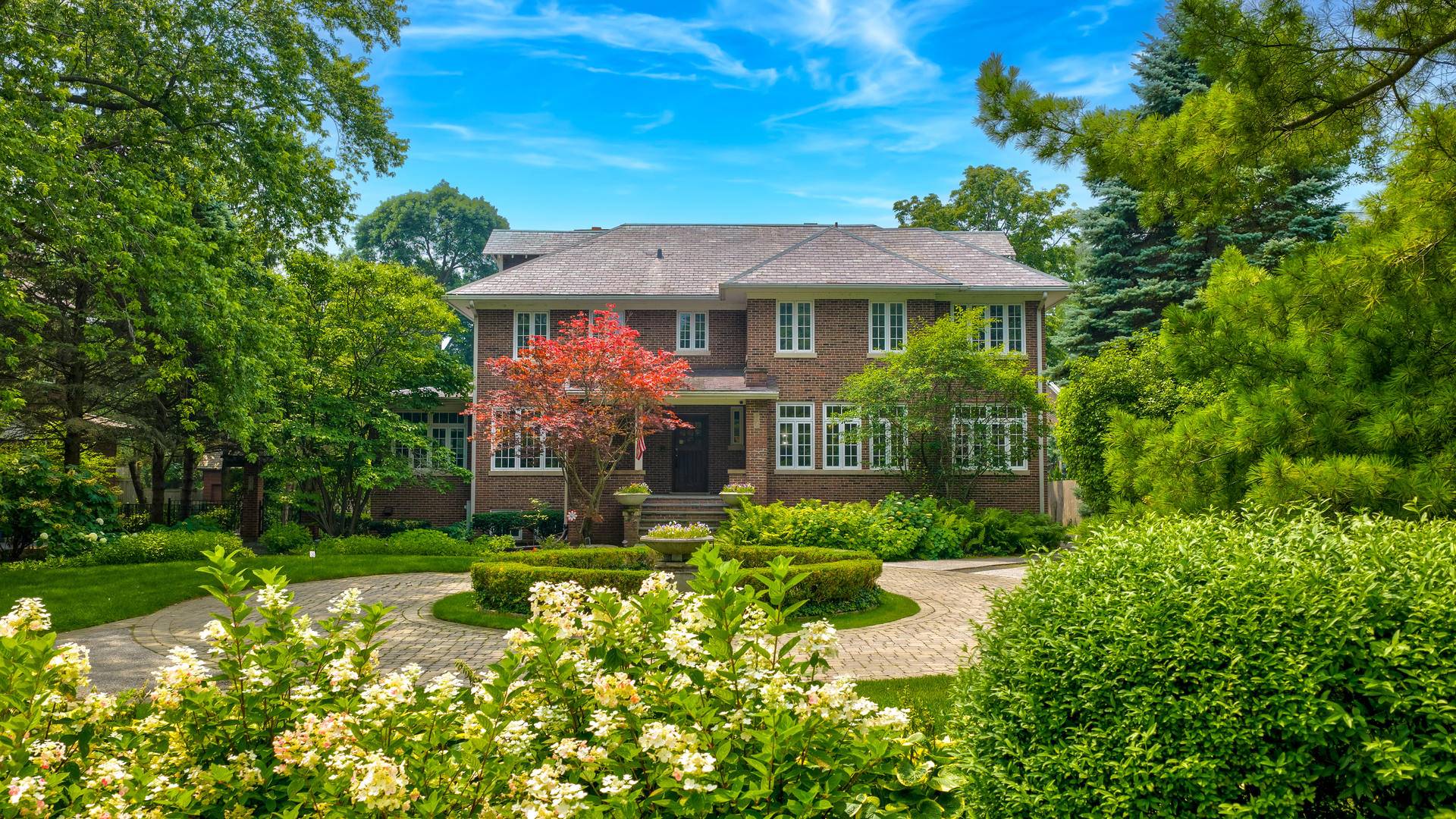 224 Sheridan RD, Kenilworth, IL 60043