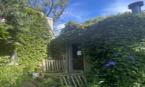 105 W Willow RD, Prospect Heights, IL 60070