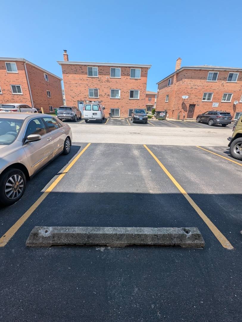 9216 Seymour AVE #2E, Schiller Park, IL 60176