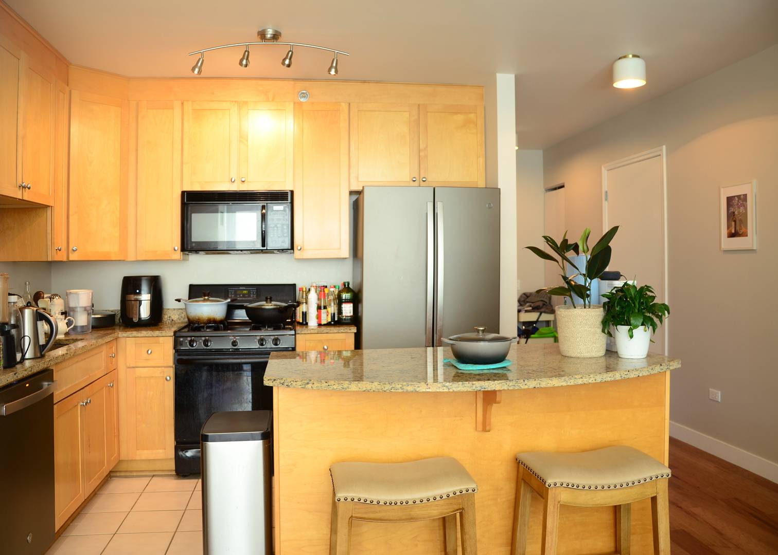 33 W Ontario ST #31E, Chicago, IL 60654