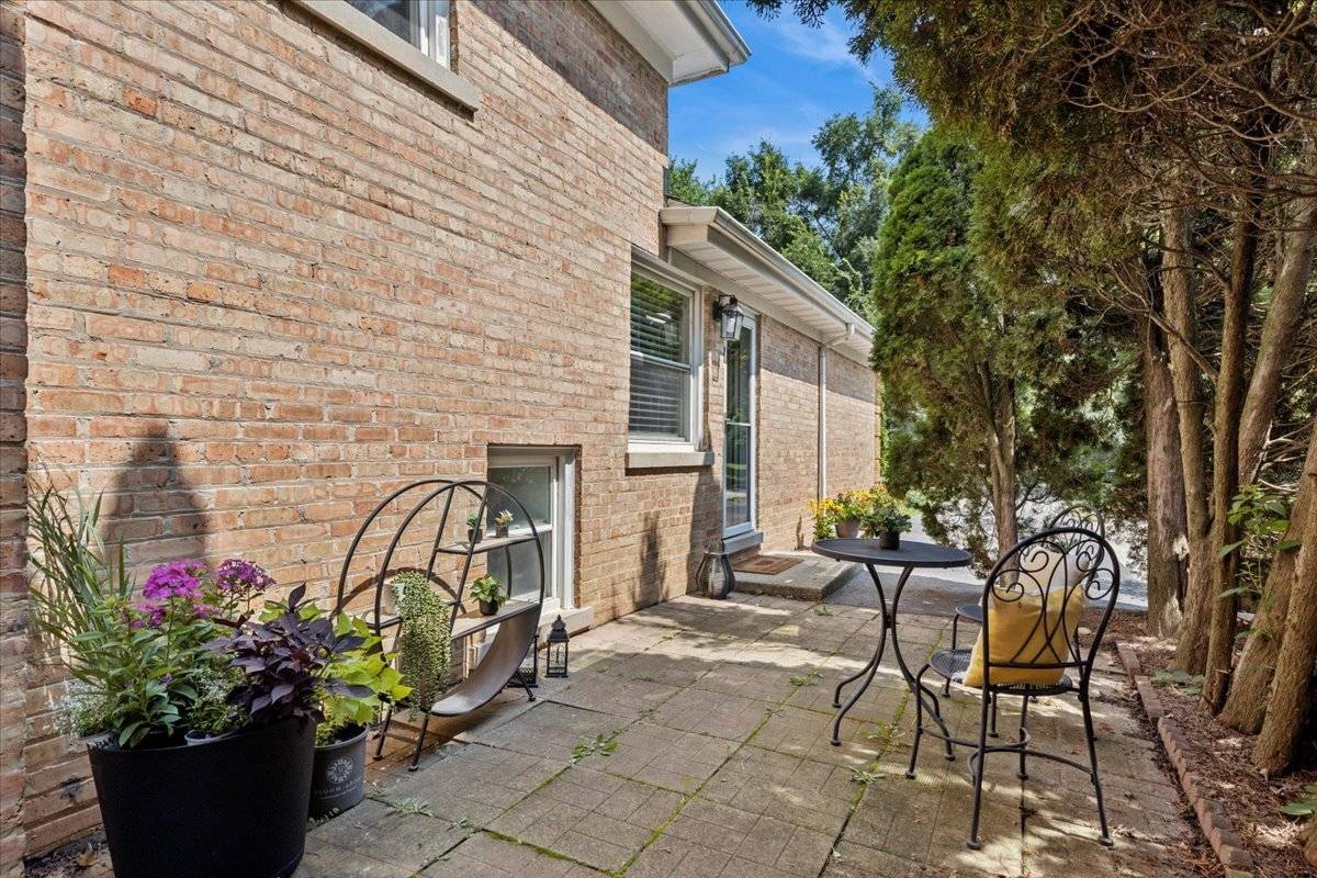552 Burton AVE, Highland Park, IL 60035