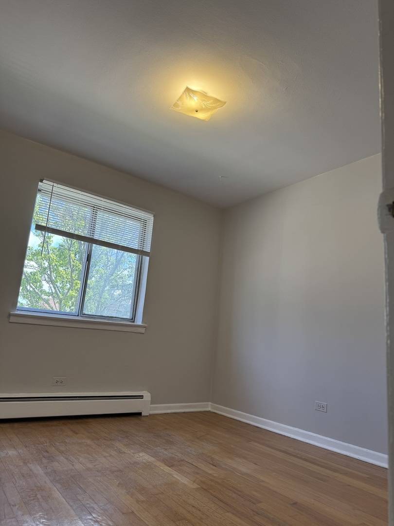 4752 N Olcott AVE #1A, Harwood Heights, IL 60706