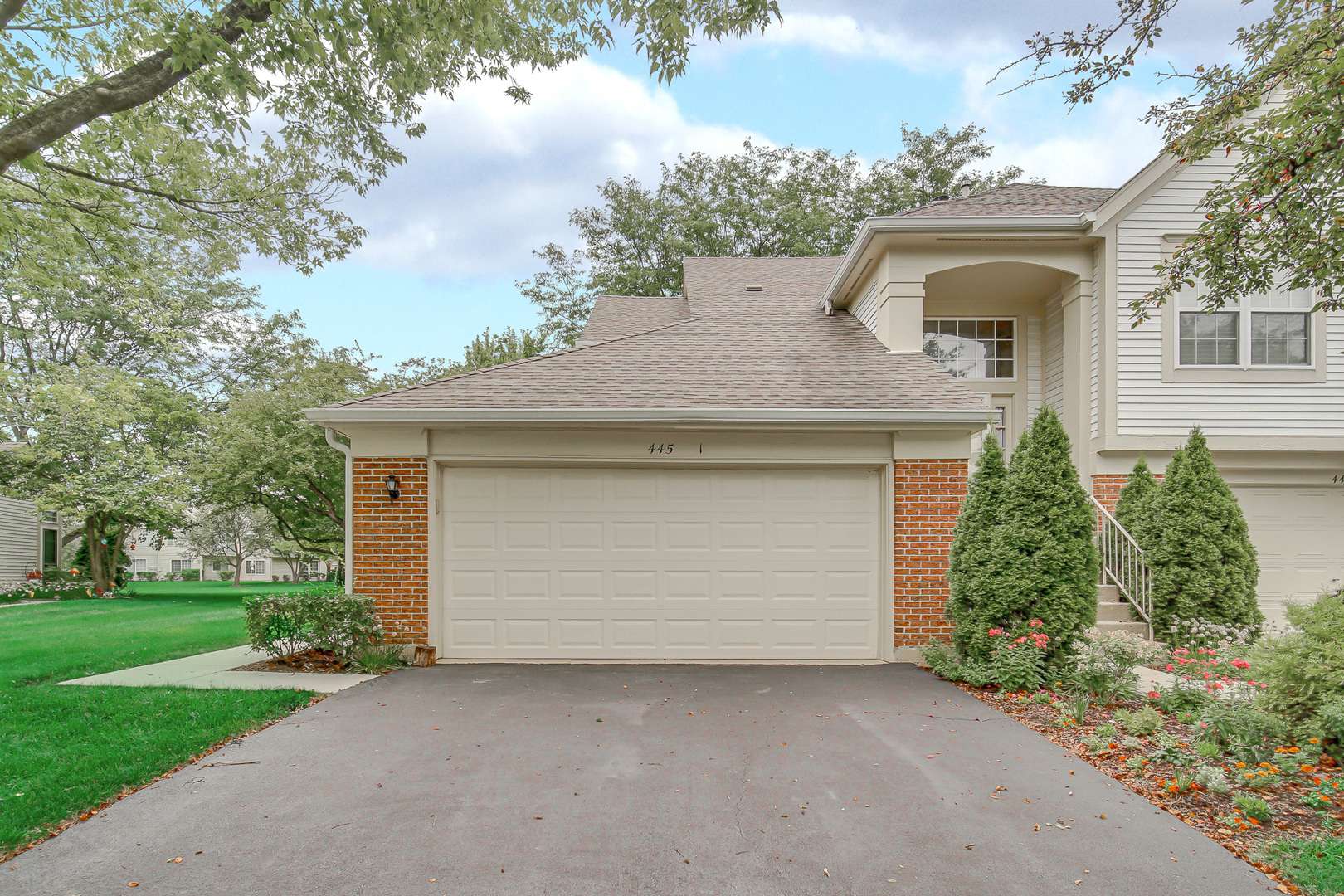 445 Cromwell CIR #1, Bartlett, IL 60103